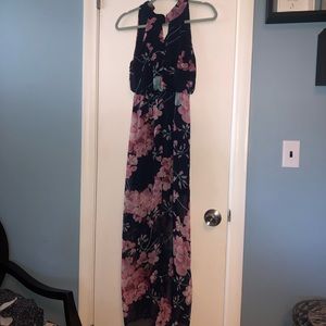 🔥 Floral maxi dress